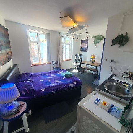 Cyber-Art Studio In Camden Londen Buitenkant foto