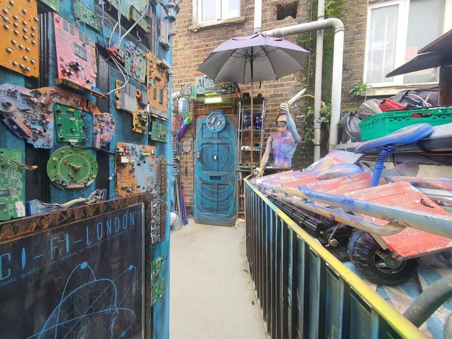 Cyber-Art Studio In Camden Londen Buitenkant foto